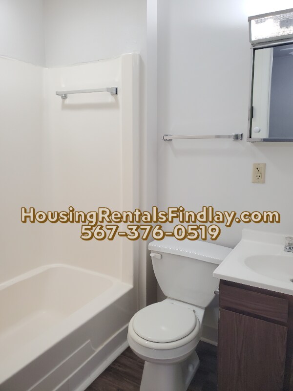 Building Photo - 128 E Foulke Ave