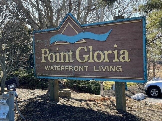 Building Photo - 750 Davol St