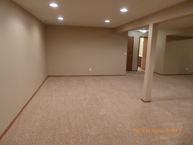 Building Photo - Beautiful 6 Bed/3 Bath House in Hayden, ID!