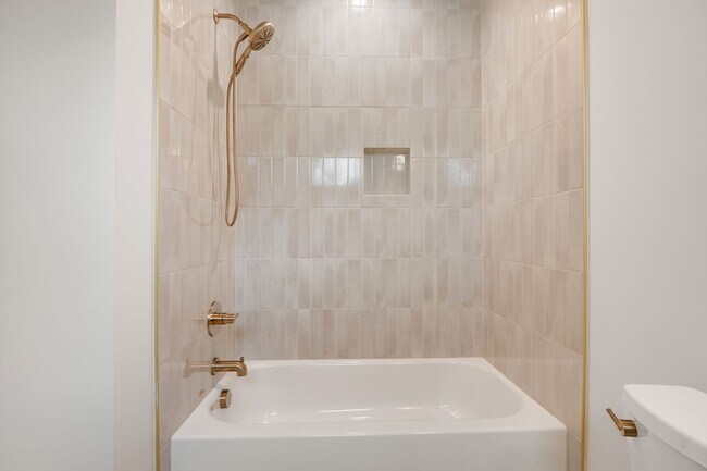 Building Photo - Newly Built 4-bedroom, 4-bathroom Home in Durham, NC