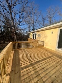 Building Photo - 2 bedroom and 1.5 bathroom house
