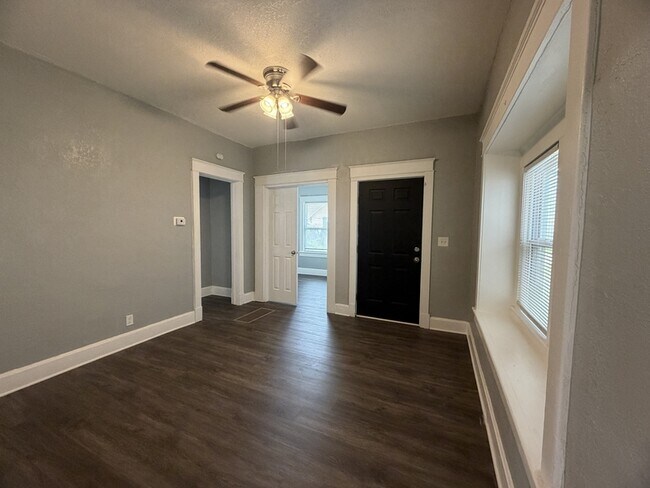 Building Photo - 2512 North 12th Street