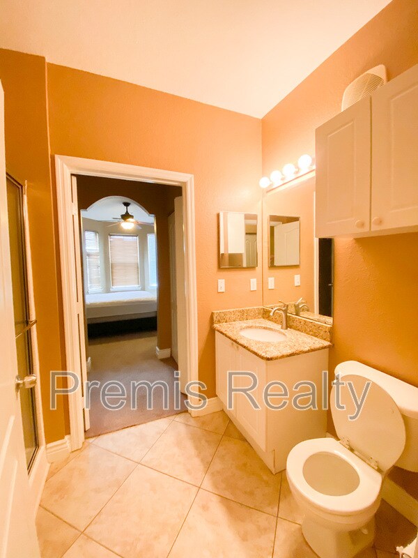 Building Photo - 2755 Via Capri