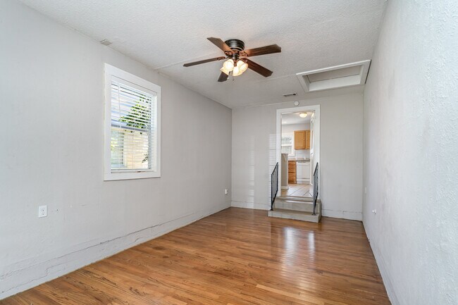 Building Photo - 7802 Morton St