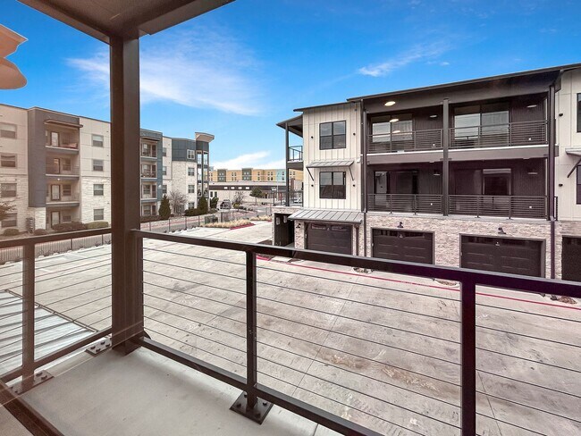 Building Photo - Resort-Style Living at Dovetail | 2 Bed / 2 Bath | Gated Entry