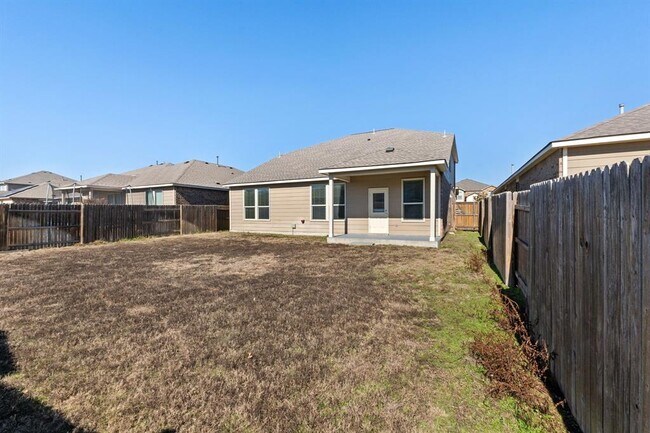 Building Photo - 20017 Ploughshores Ln