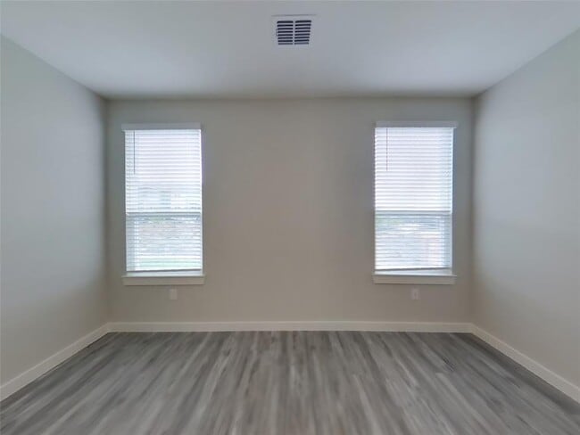 Building Photo - 1733 Mexican Heather Dr