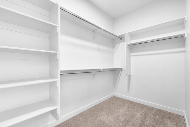 Building Photo - Dry Creek Highlands Towns - 8827