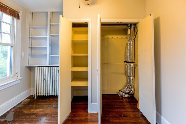 Building Photo - 337 14th St NE