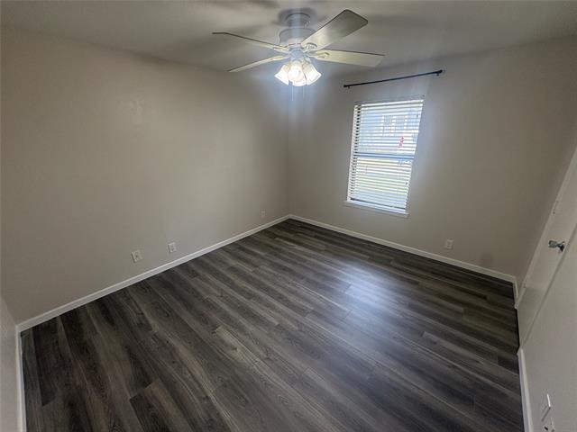 Building Photo - 904 N Austin St