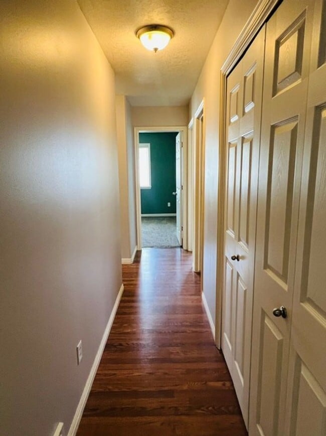 Building Photo - Beautiful patio home in Logan on Cul-de-sac