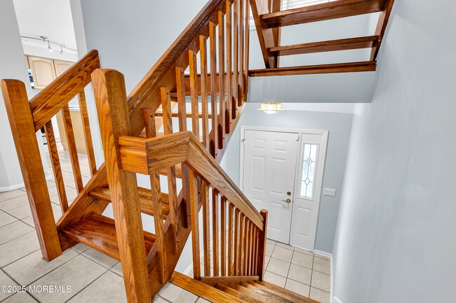 Building Photo - 203 Muskflower Ct