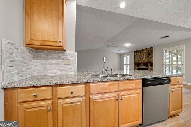 Building Photo - 503 Waterwood Bend