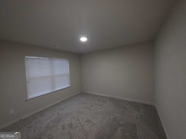 Building Photo - 180 Parkview Pl Dr