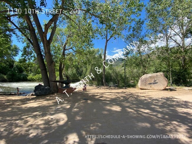 Building Photo - 1130 10th St