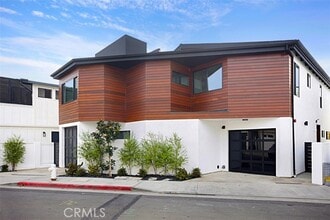 Building Photo - 4017 Channel Pl