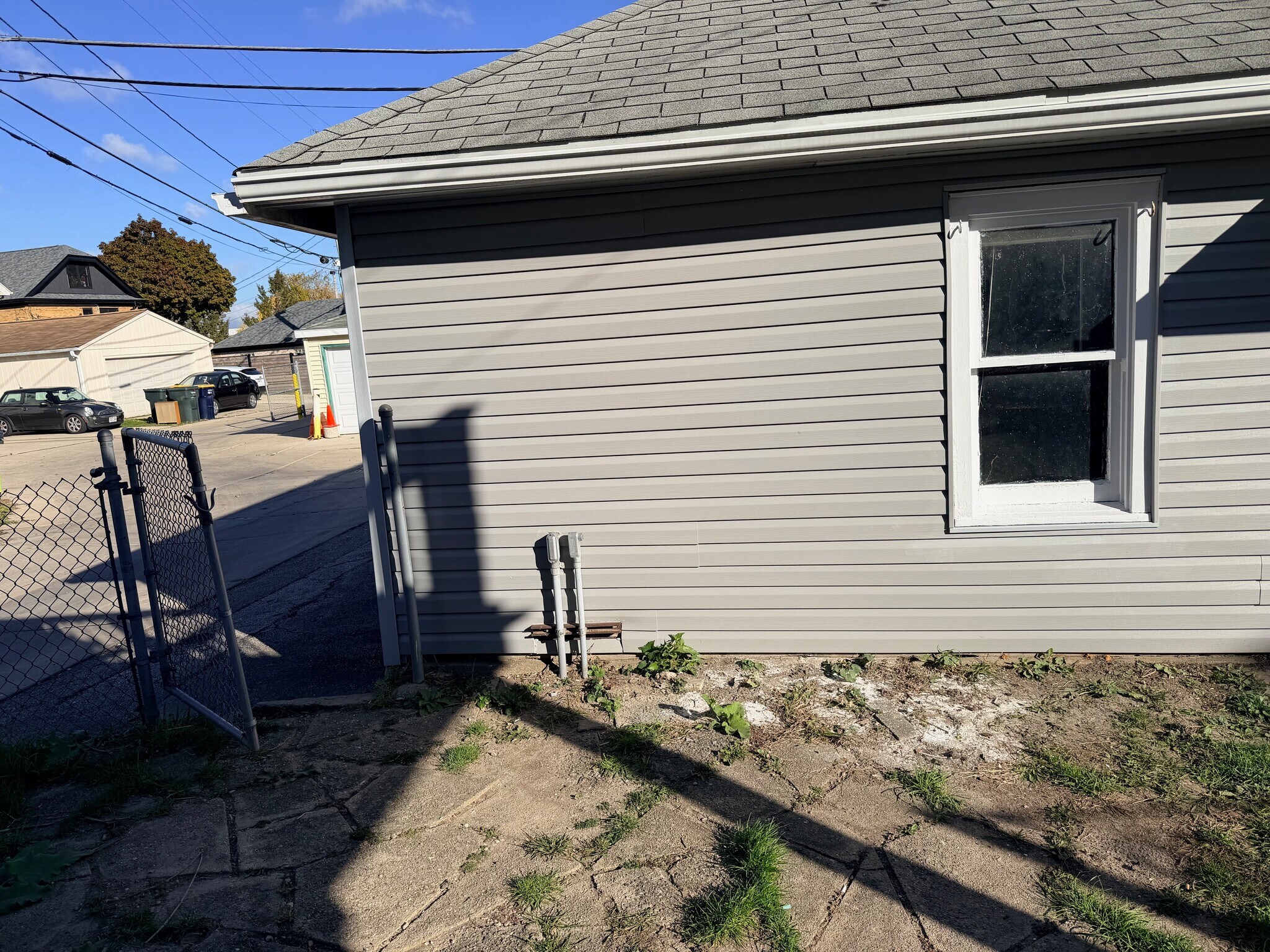 Building Photo - 1352 S 59th St