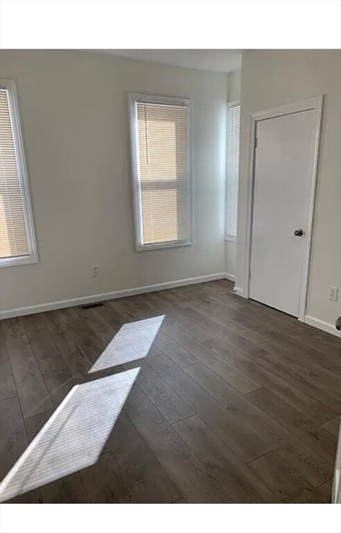 Building Photo - 405 Front St