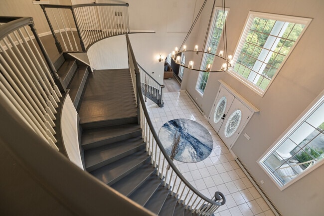 Building Photo - 321 Museum Village Rd