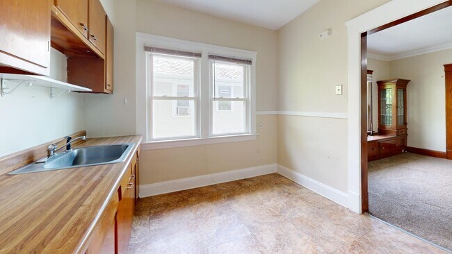 Building Photo - 1285 Cranford Ave