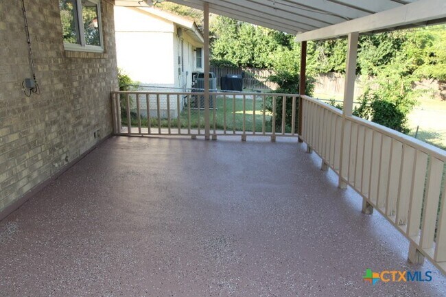 Building Photo - 507 Judy Ln