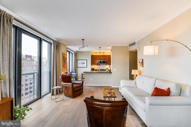 Building Photo - 631 D St NW