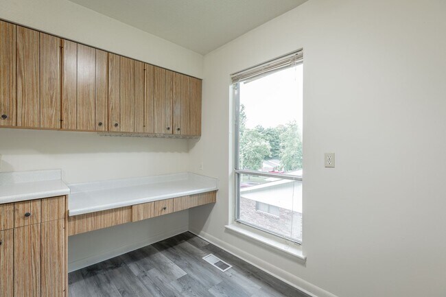 Building Photo - 3408 Gail Dr