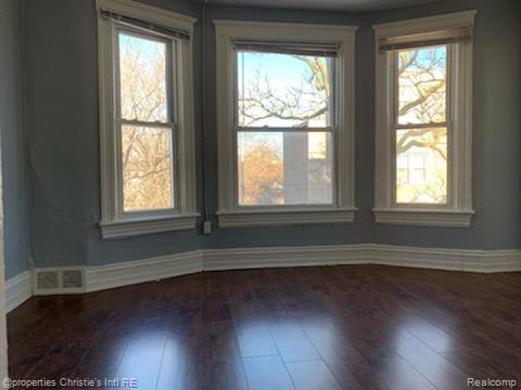 Primary Photo - 4207 4th St