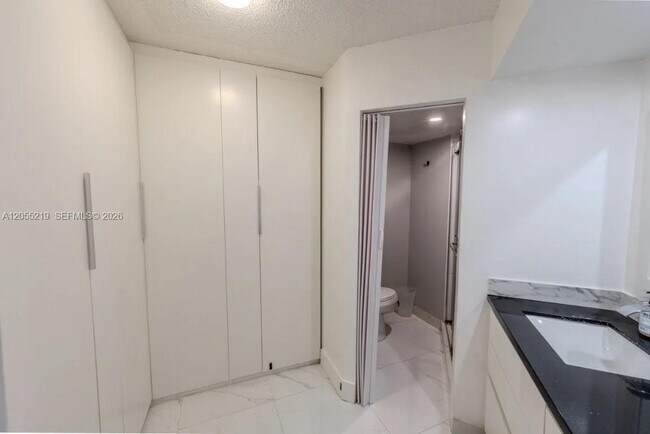 Building Photo - 10451 W Broward Blvd
