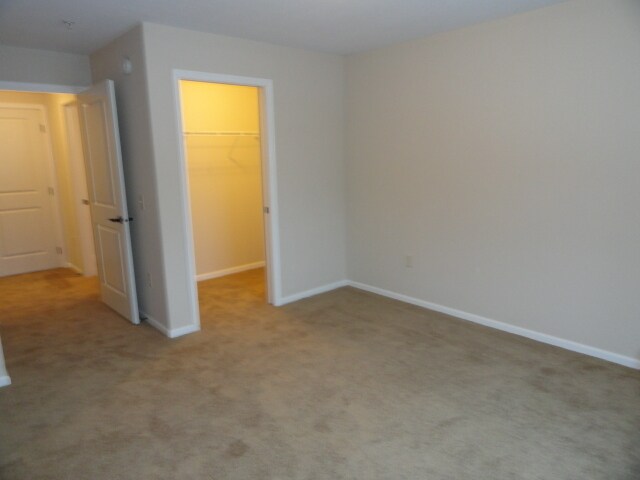 Building Photo - 17073 Adelmann St SE