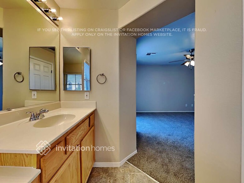 Building Photo - 10521 Soneto Creek Ct
