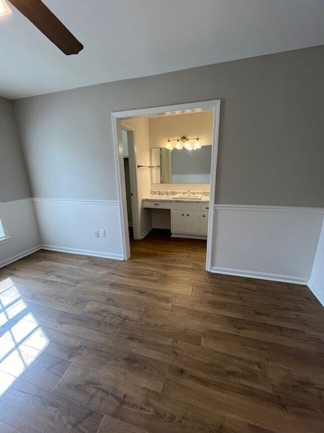 Building Photo - Recently updated 3 bedroom 2 bath home in King Grants