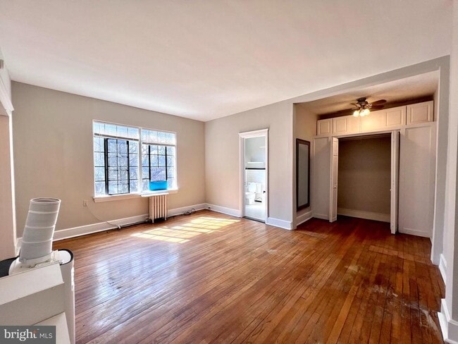 Building Photo - 1305 N Broom St