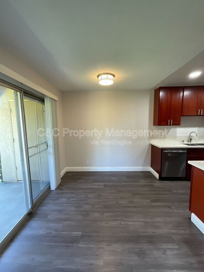 Building Photo - 247 N Capitol Ave