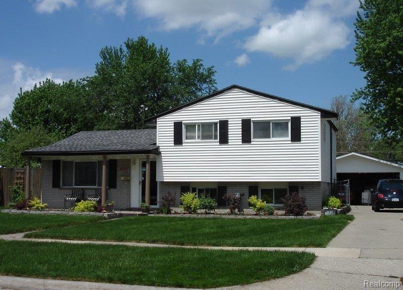 Primary Photo - 2719 Pall Mall Dr