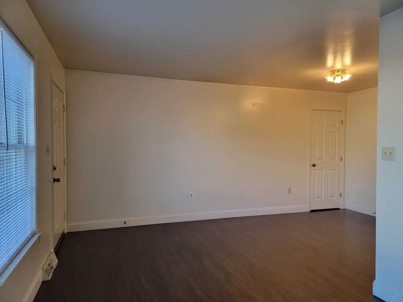 Building Photo - 1543 Lincoln Heights Ave