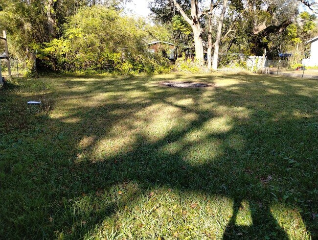 Building Photo - 2 Bedroom / 2 Bathroom Rental – Brooksville, Fl