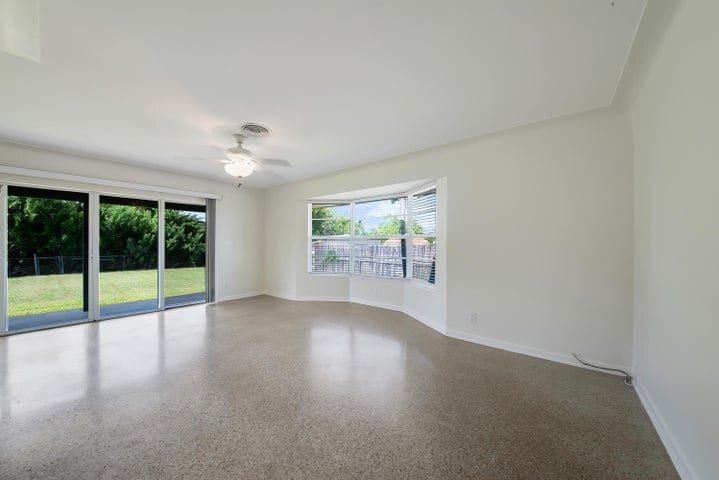Building Photo - 2022 Collier Ave