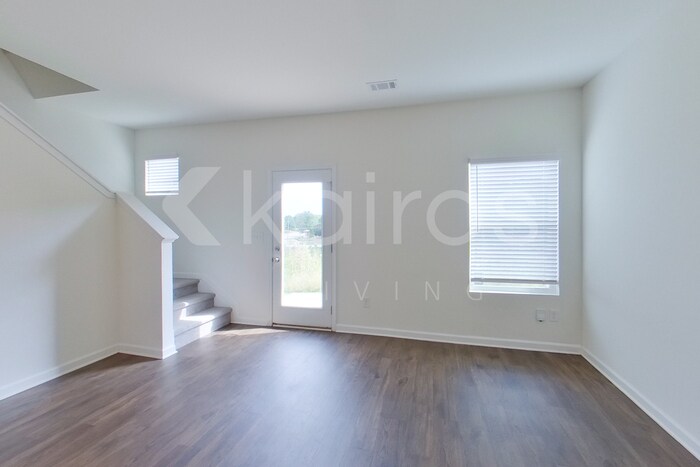 Building Photo - 115 Dudley Wy