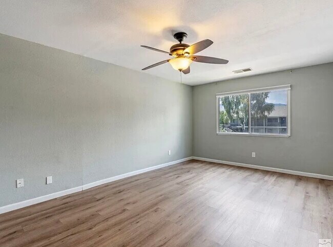 Building Photo - 2300 Dickerson Rd