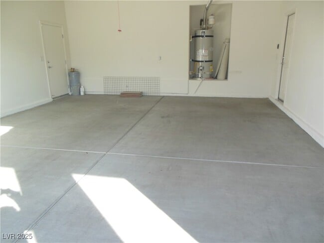 Building Photo - 2664 Crystal Quartz St