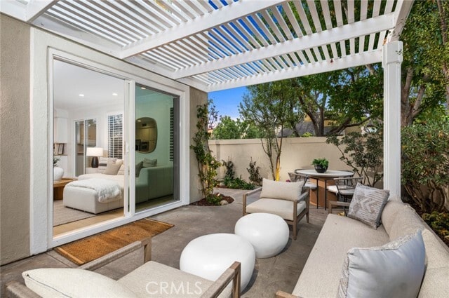 Building Photo - 20 Fecamp