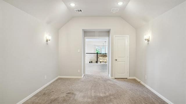 Building Photo - 15270 Catalpa Rd