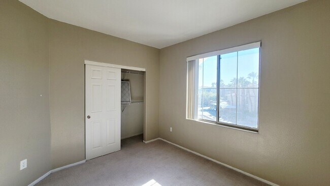 Building Photo - 7185 S Durango Dr