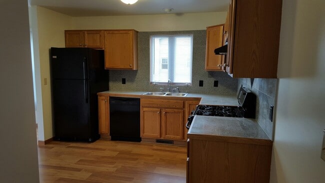 Building Photo - 703B Burgess Dr