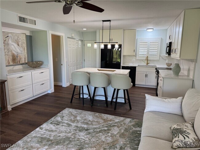 Building Photo - 746 Eagle Creek Dr