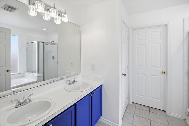 Building Photo - 6811 Brighton Hill Ln
