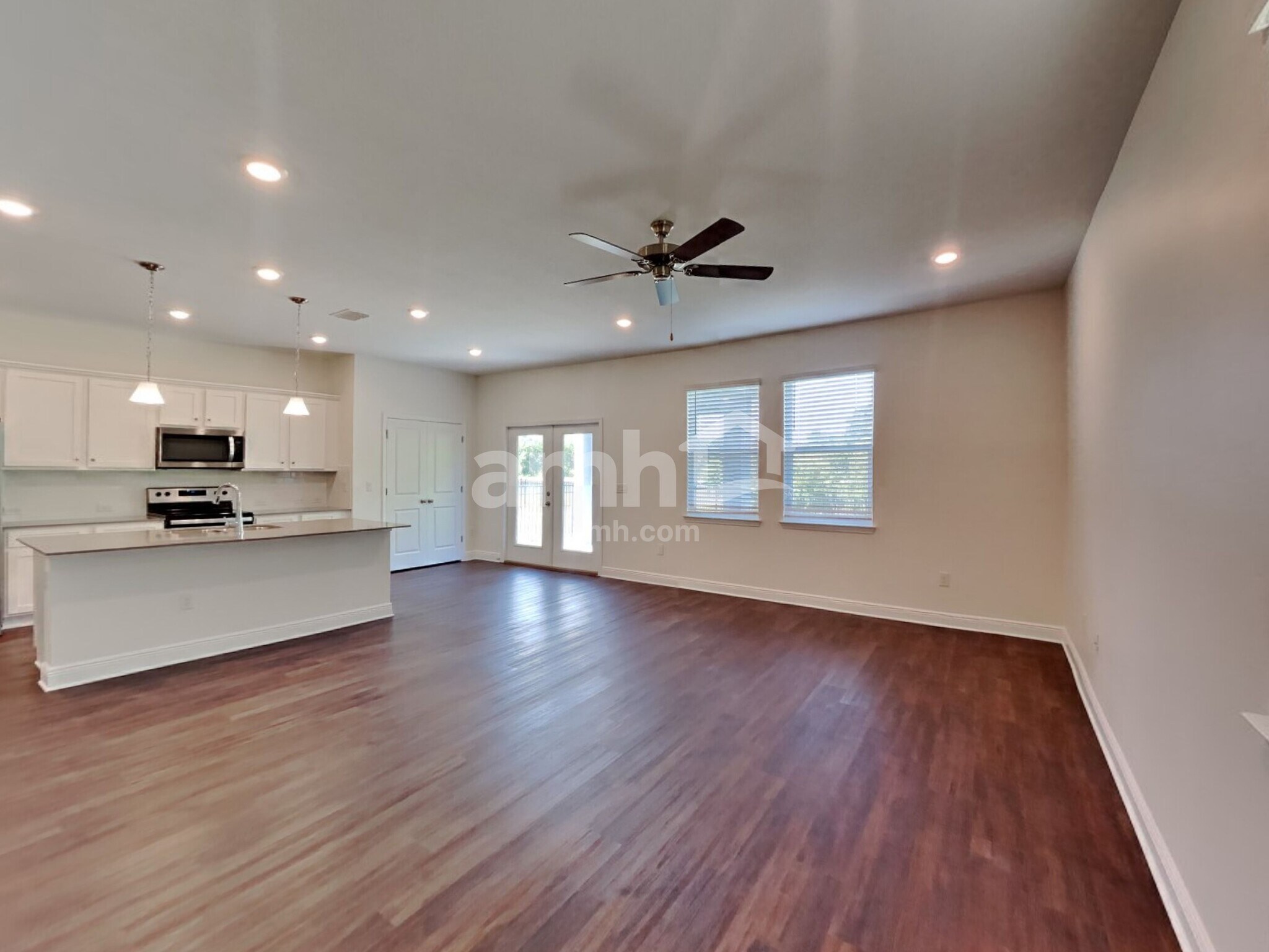 Building Photo - 27288 St Andrews Ave