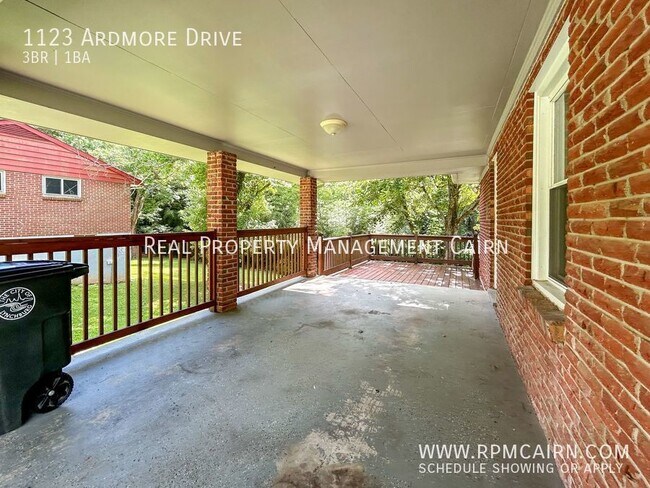 Building Photo - 1123 Ardmore Dr