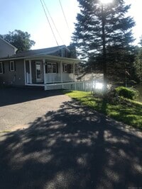 Building Photo - 26 Strong St